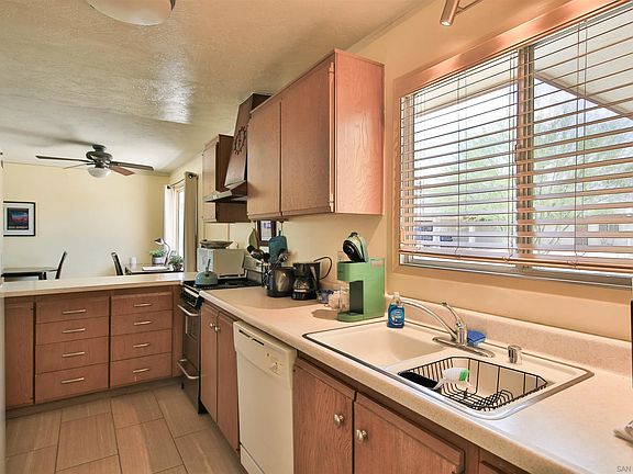 5th image of 3158 E Club Cir #51