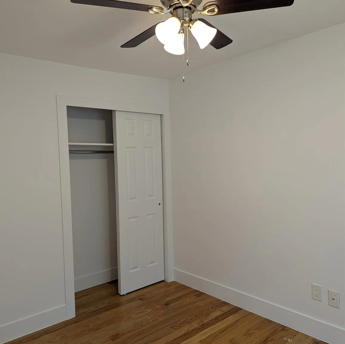 2 bed, 1.0 bath, 640 sqft, $2,950 — Photo 2