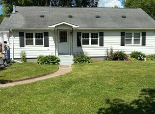 318 S Front St, Standish, MI 48658