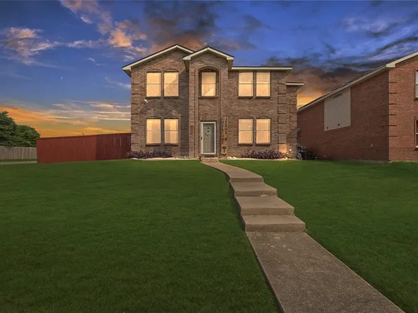 1235 April Showers Ln, Lancaster, TX 75134