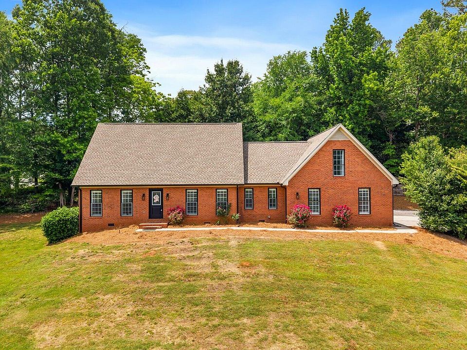 1st image of 2654 Foxmore Cir