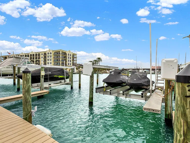 205 Dolphin Point #3 — Photo 14