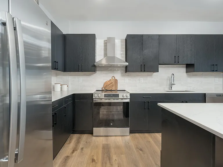 Lindsey Living — Photo 25