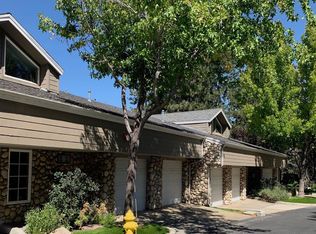 376 Lake Resort Rd, Lake Arrowhead, CA 92352