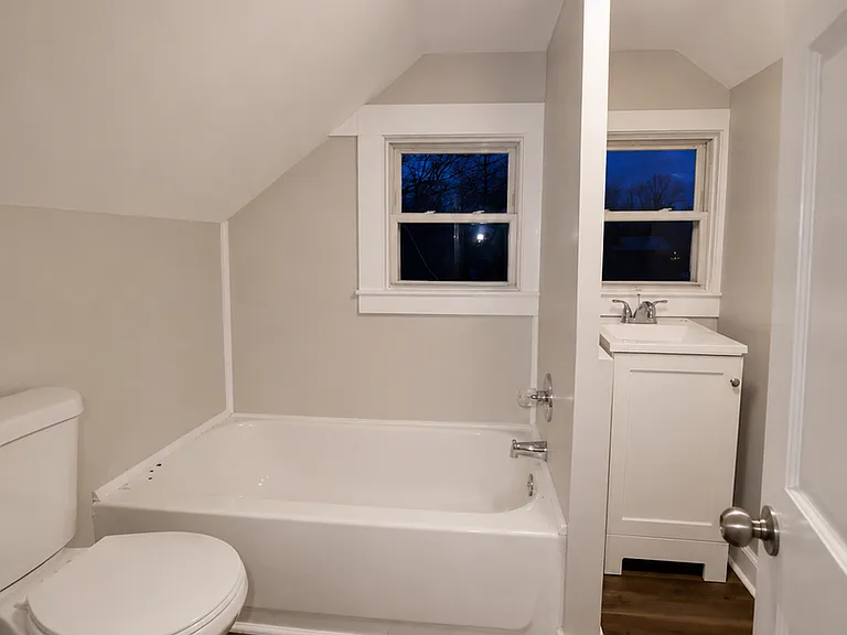 12502 Forest Ave — Photo 10
