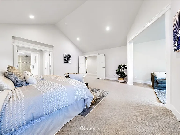 23372 SE 4th Pl — Photo 11