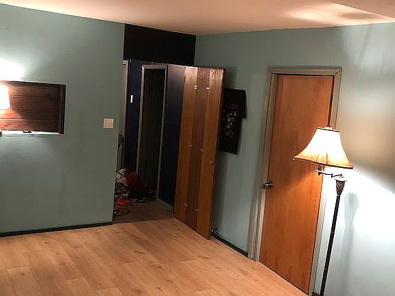 24th image of 23618 Tyler St
