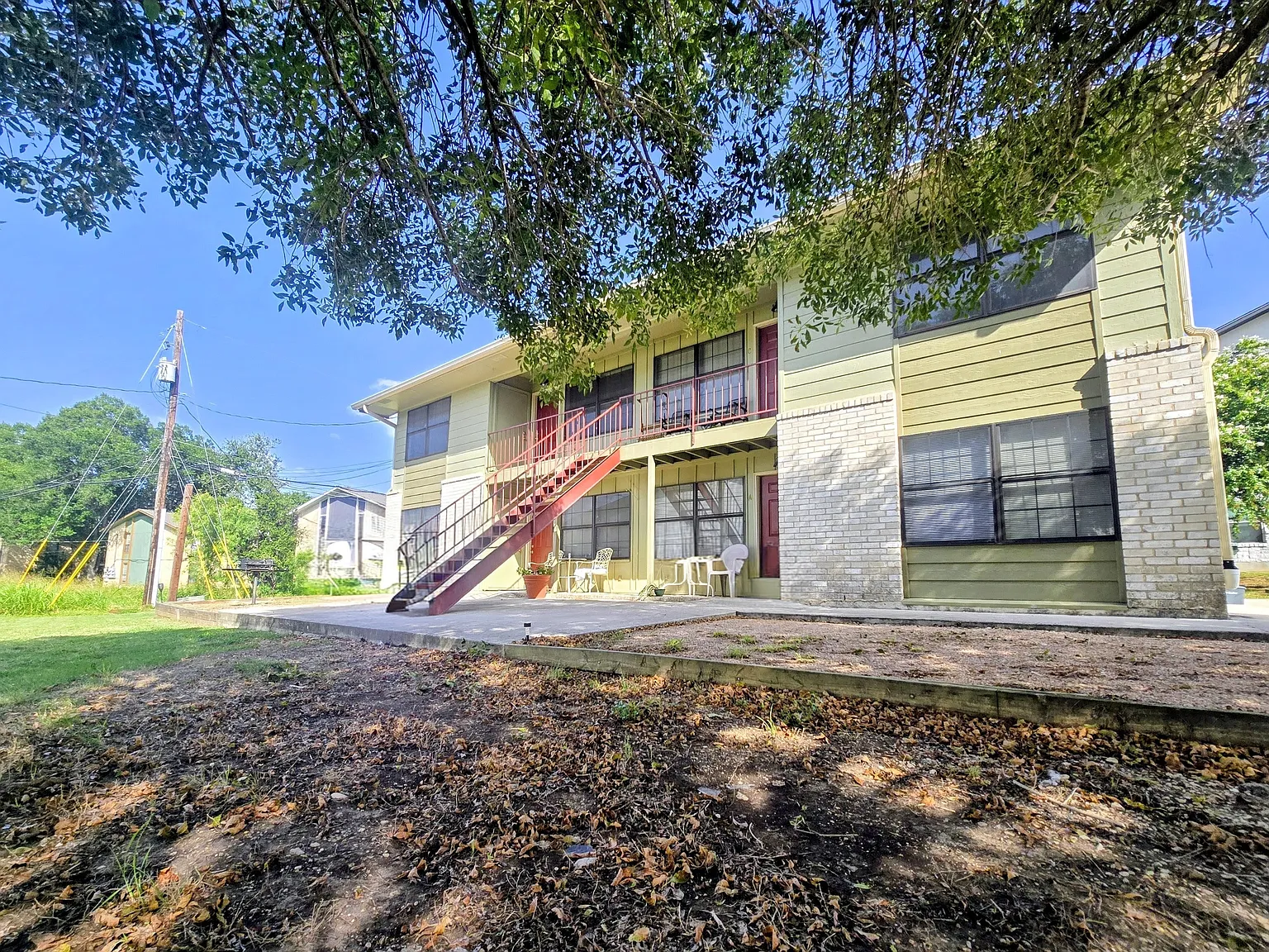 2 bed, 800 sqft, $975 — Photo 1