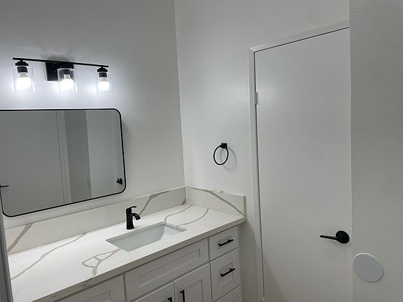 5th image of 2330 N Grand Ave APT 25