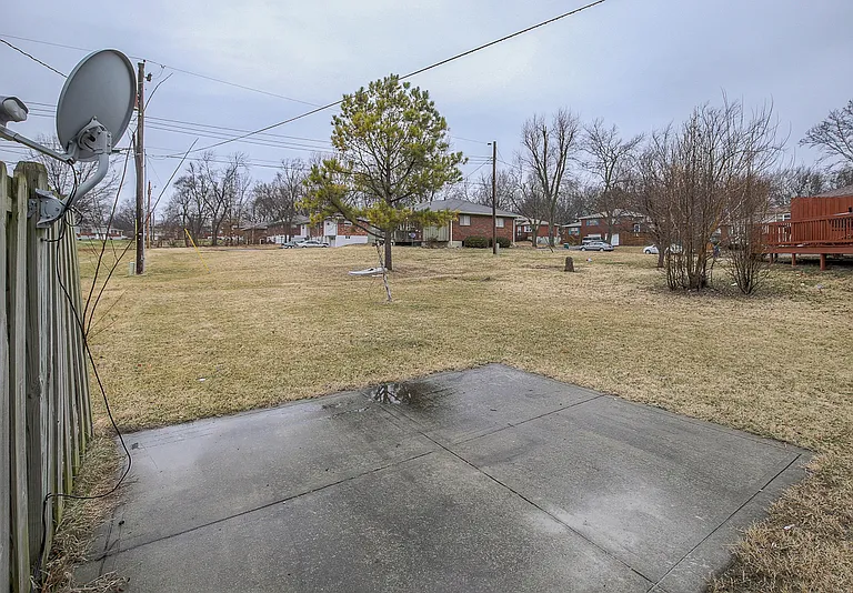 514 NE Corder St #B — Photo 28