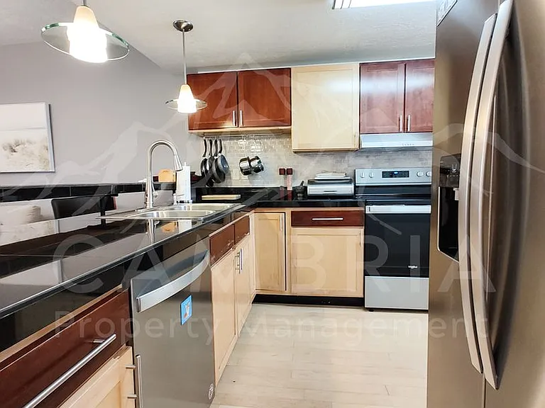 4340 S Highland Dr #208 — Photo 13