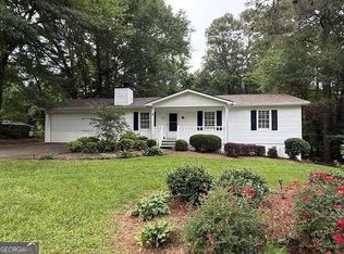135 Sequoyah Dr, Alpharetta, GA 30004
