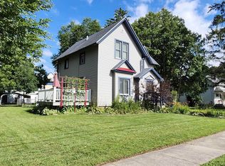 520 N Franklin St, Poynette, WI 53955