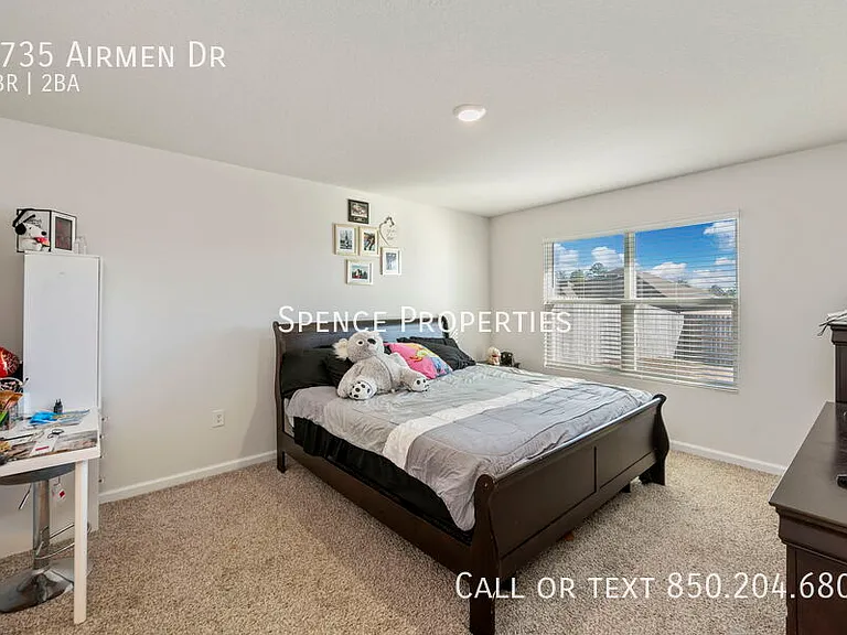 4735 Airmen Dr — Photo 15
