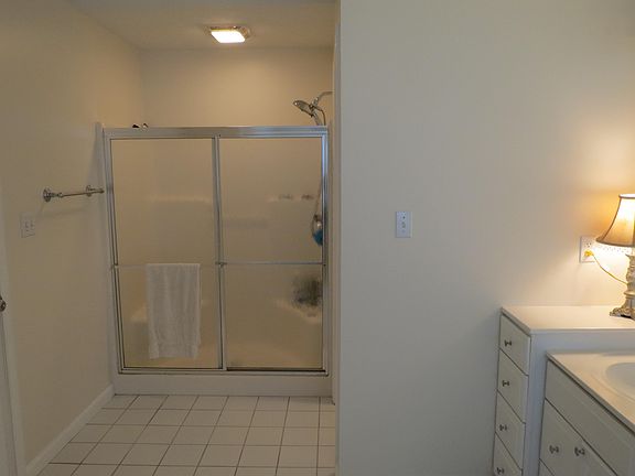 3rd image of 1629 Waterstone Dr