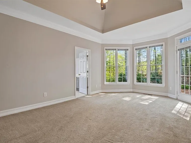 4735 Dartmoor Ln — Photo 9