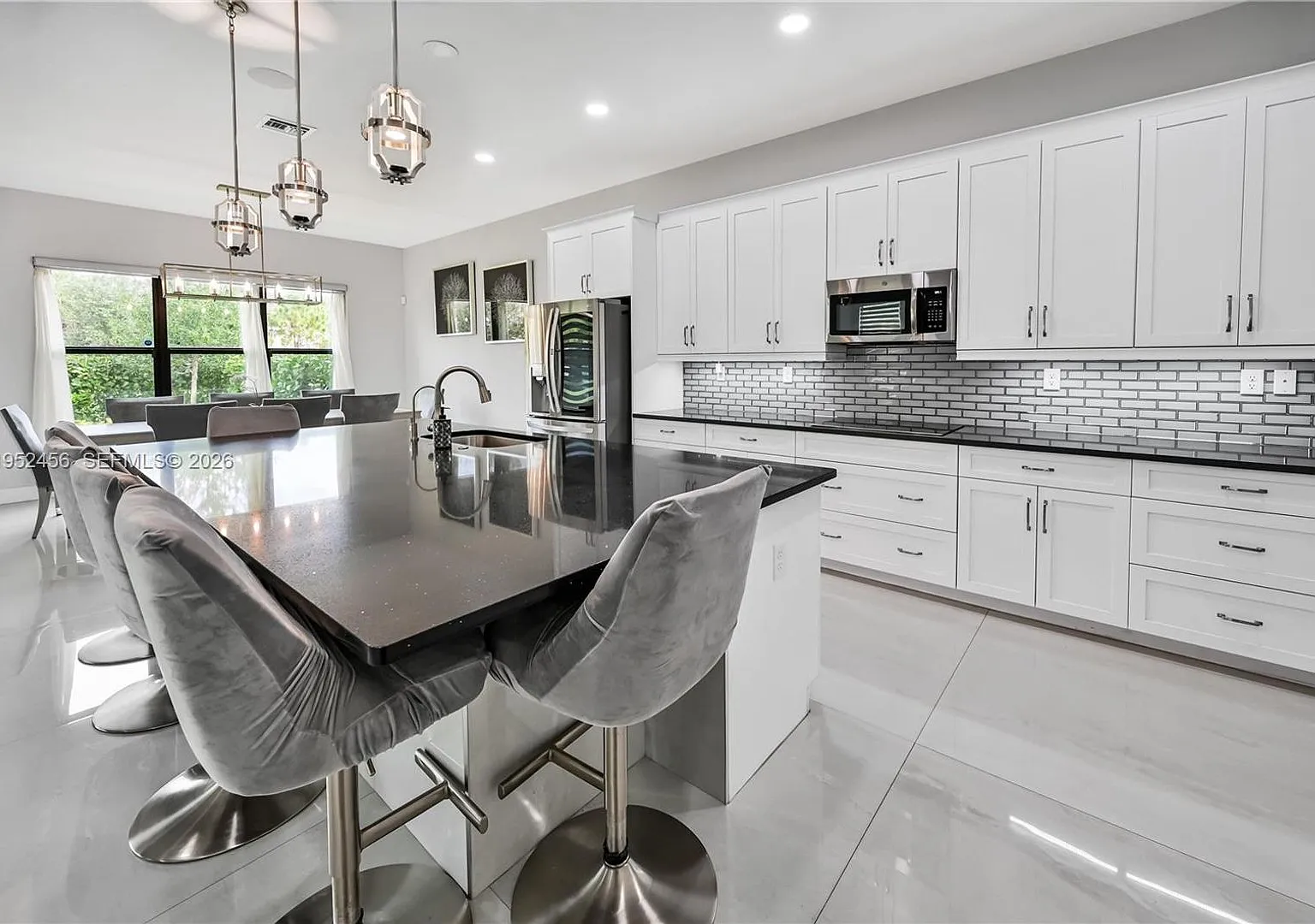 8645 NW 39th Court, Coral Springs, FL 33065 — Photo 2