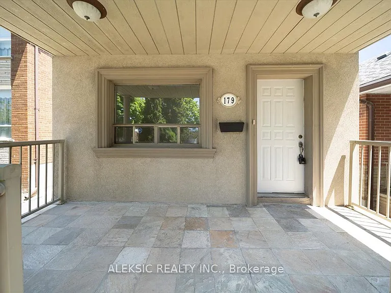 179 Thirtieth St — Photo 2