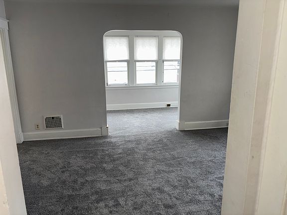 3rd image of 4004 Carter Ave #3