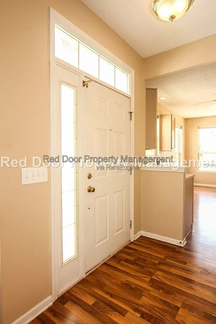 2 bed, 1.5 bath, 1156 sqft, $1,895 — Photo 3