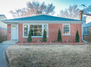 8420 Laramie Ave, Skokie, IL 60077
