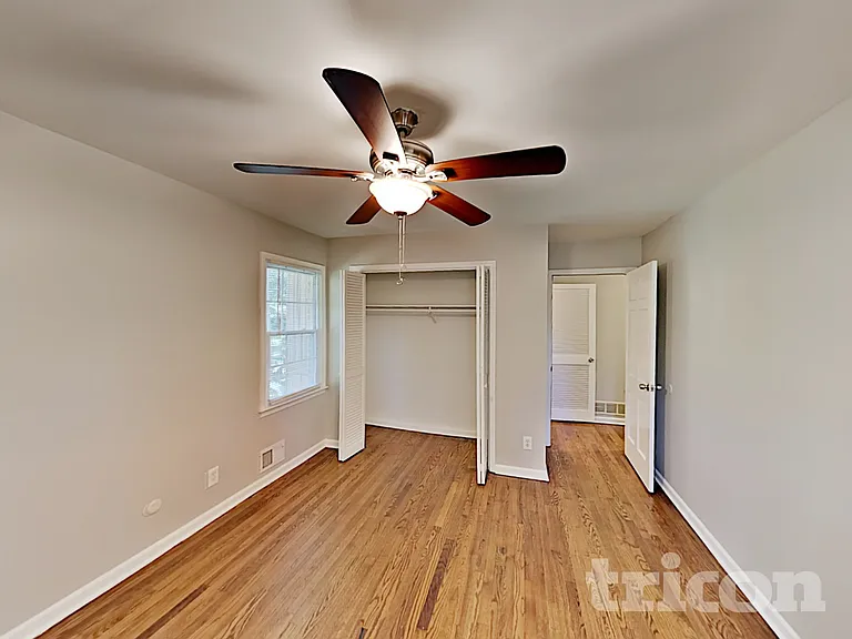 1606 Huntington Dr — Photo 7