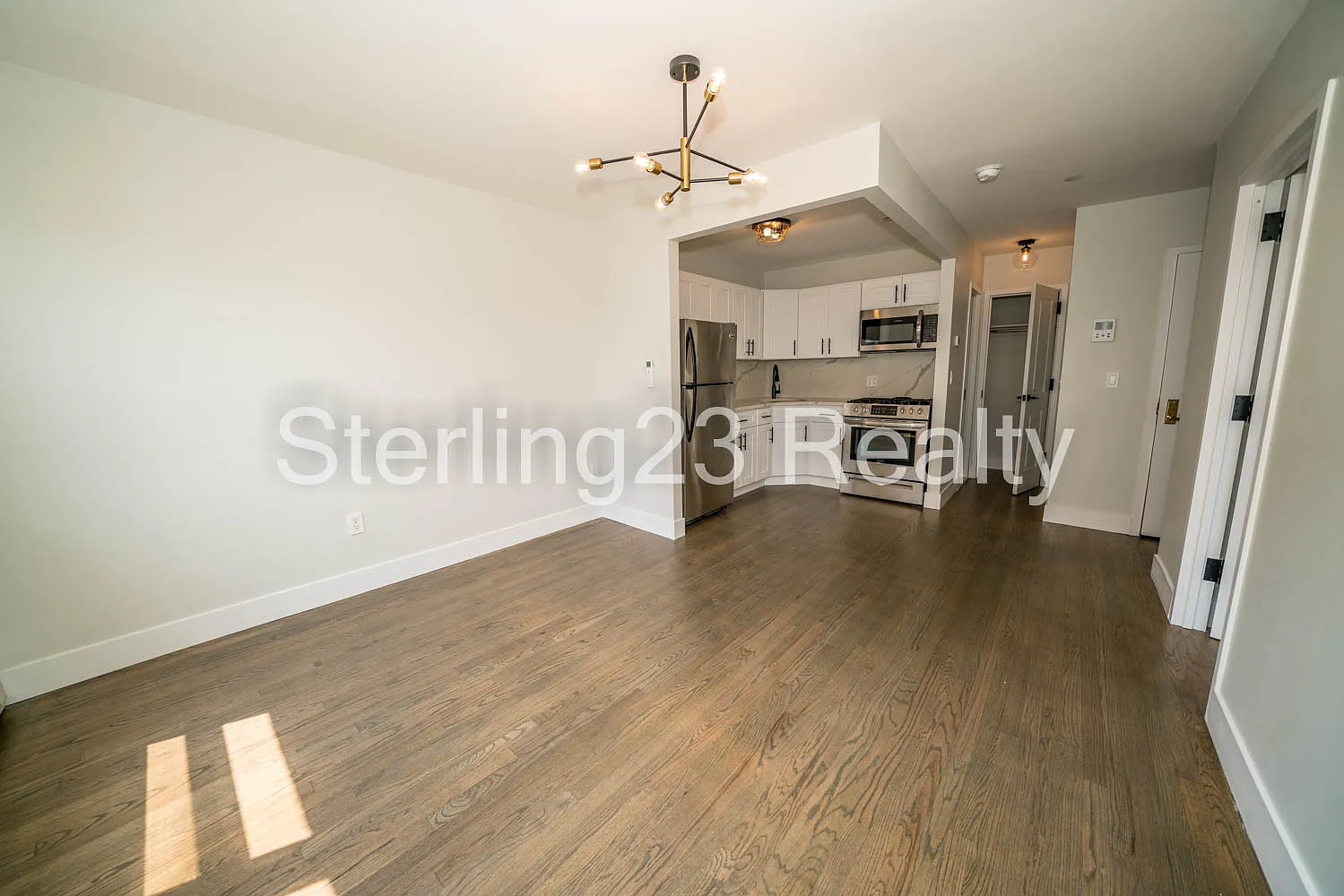 31-16 31st Street — Photo 4