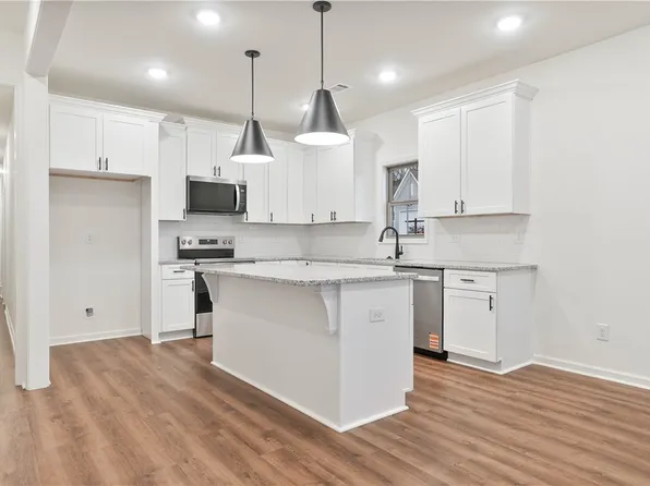 834 Hunters Way, Opelika, AL 36801