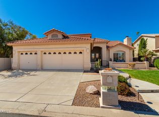 10011 E Nacoma Ct, Sun Lakes, AZ 85248