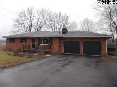 1st image of 3328 N Pleasant Dr