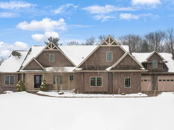 E9404 Justin Trl, Fremont, WI 54940