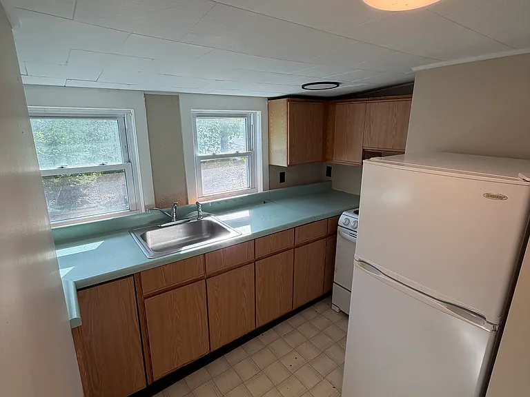 20 Canal St #B — Photo 9