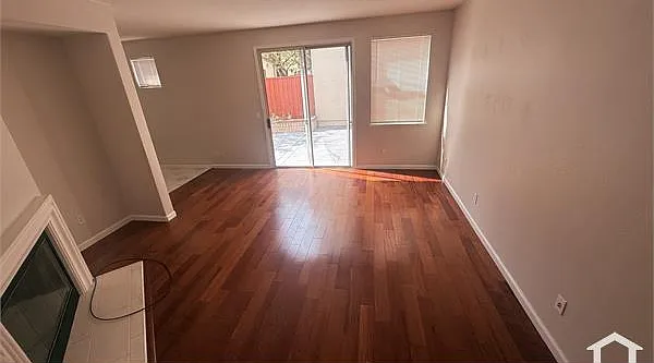 3079 Florence Ave — Photo 5