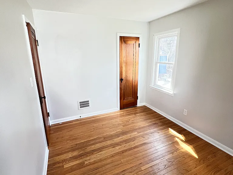 424 4th St #424 — Photo 27