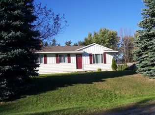 1736 Northridge Ln, Lapeer, MI