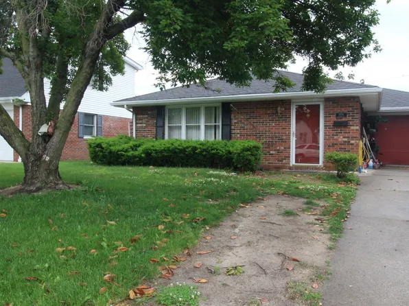 1014 Gaiser Dr, Seymour, IN 47274