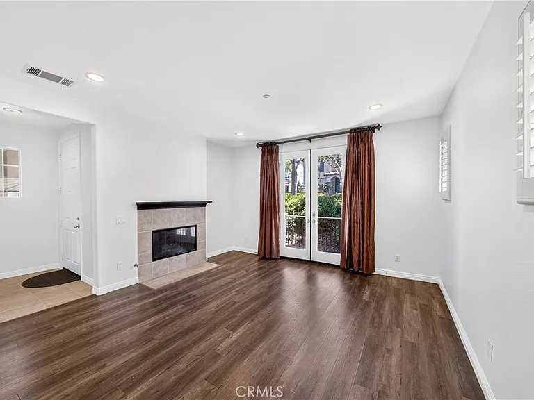 1300 McFadden Dr — Photo 8