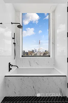 Rented by (Legacy) Elegran | media 24