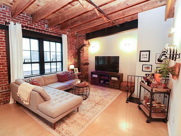 2nd image of 1409 Germantown Ave #4P