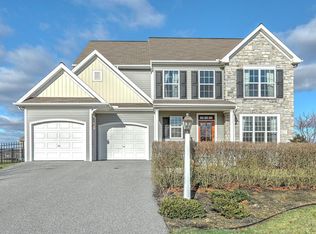 140 Centre Ct, Red Lion, PA 17356