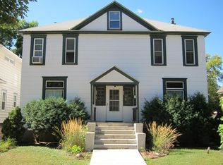 1027 20th Ave SE #4, Minneapolis, MN 55414