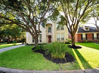 1534 Lakeside Enclave Dr, Houston, TX 77077
