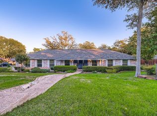 9201 Heatherwood Dr, Austin, TX 78748