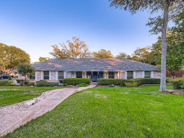 9201 Heatherwood Dr, Austin, TX 78748