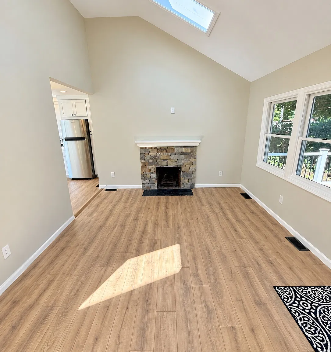 2 bed, $3,500 — Photo 3