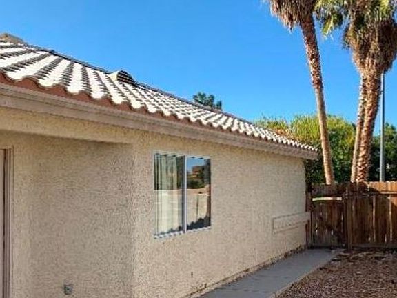 4th image of 7401 Bowles Dr