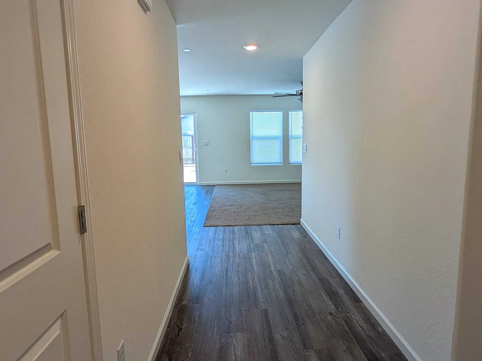 4 bed, 1515 sqft, $2,500 — Photo 2
