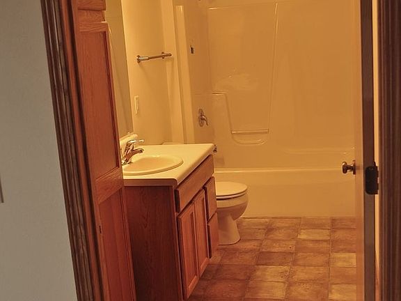 3rd image of 2510 Trindal St