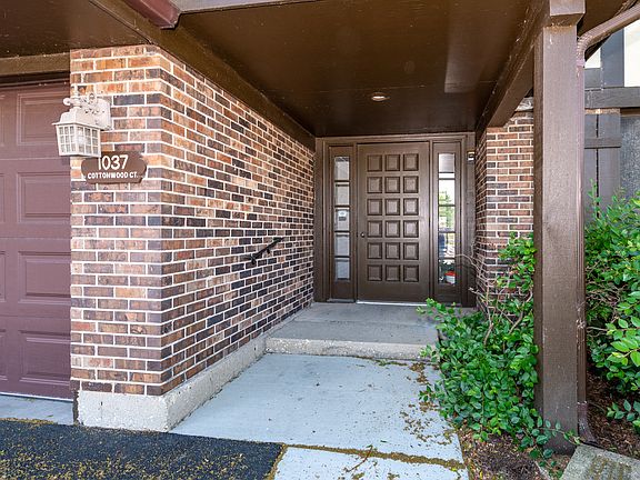 3rd image of 1037 Cottonwood Ct APT 2B