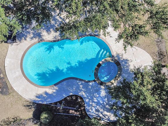 5th image of 3603 Paseo Royale Blvd